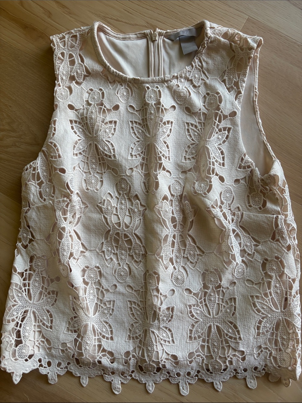 H&M Cream Crochet Lace Sleeveless Top